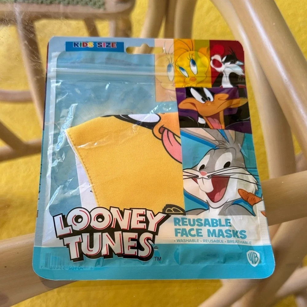 Warner Brothers Looney Tunes Daffy Duck Face Mask Kids Size NWT